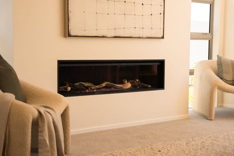 Photo of property in 72 Wai-iti Terrace, Bryndwr, Christchurch, 8052