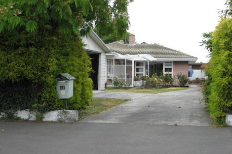 Photo of property in 11 Clonbern Place, Upper Riccarton, Christchurch, 8041