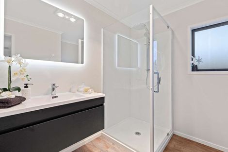 Photo of property in 116a Racecourse Road, Waiuku, 2123