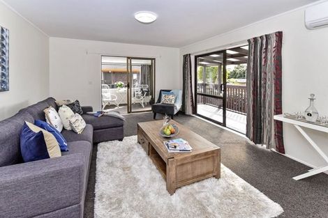 Photo of property in 1/3 Rapallo Place, Farm Cove, Auckland, 2012