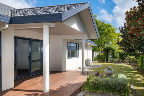 Photo of property in 1 Hanna Place, Havelock North, 4130