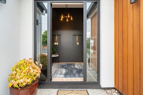 Photo of property in 143 Wingatui Road, Mosgiel, 9024