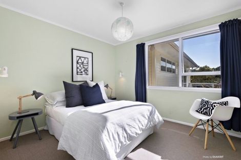 Photo of property in 6 Linwood Way, Island Bay, Wellington, 6023
