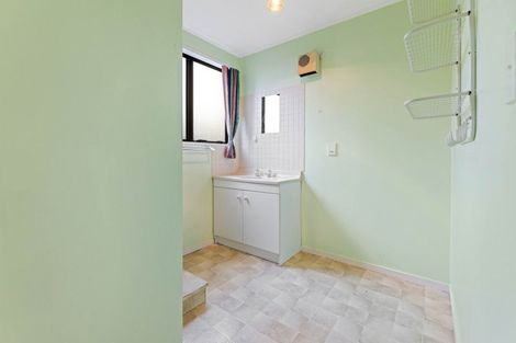 Photo of property in 10 Wiremu Street, Turangi, 3334