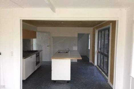 Photo of property in 856 Hokio Beach Road, Hokio Beach, Levin, 5571