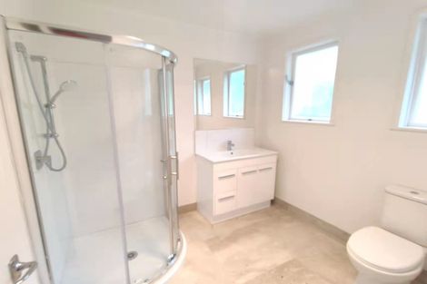 Photo of property in 5 Juniper Road, Sunnynook, Auckland, 0620