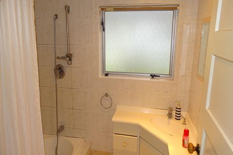 Photo of property in 8 Lanark Street, Milford, Auckland, 0620