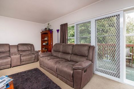 Photo of property in 29 Cron Avenue, Te Atatu South, Auckland, 0610