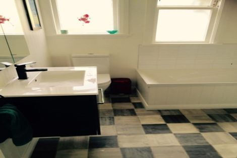 Photo of property in 34 Crawford Road, Kilbirnie, Wellington, 6022