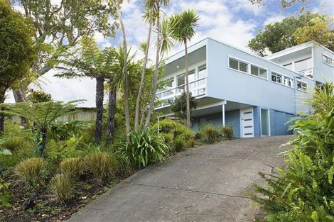 Photo of property in 1/8 Rewi Street, Torbay, Auckland, 0630
