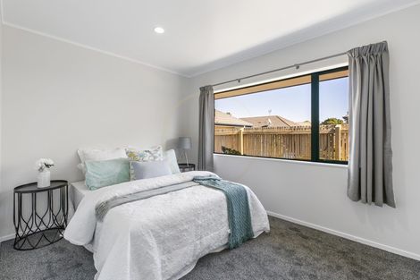 Photo of property in 19 Old Park Place, Takanini, 2112