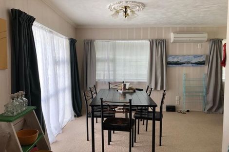 Photo of property in 572 Queen Street East, Levin, 5510