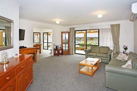Photo of property in 1 Ward Street, Pukekohe, 2120