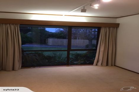 Photo of property in 13 Antilla Place, Half Moon Bay, Auckland, 2012