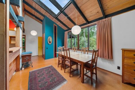 Photo of property in 99 Elmslie Road, Pinehaven, Upper Hutt, 5019