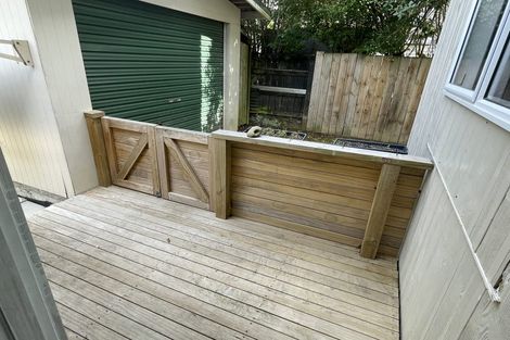 Photo of property in 160 Roslyn Road, Levin, 5510