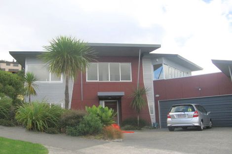 Photo of property in 10 Arahiwi Grove, Tirohanga, Lower Hutt, 5010