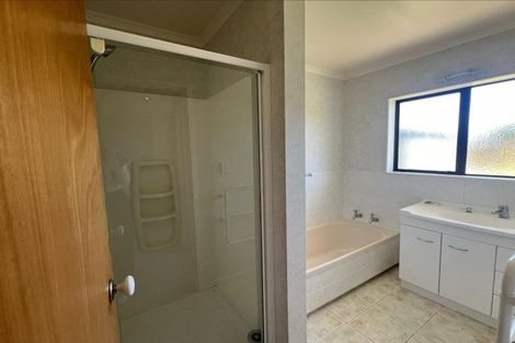 Photo of property in 4 Norfolk Drive, Otamatea, Whanganui, 4500