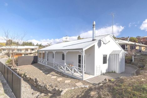 Photo of property in 15 Aronui Road, Bridge Hill, Alexandra, 9320