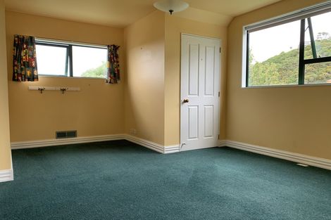 Photo of property in 14 Marjory Close, Broadmeadows, Wellington, 6035