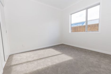 Photo of property in 2/12 The Strand, Wainuiomata, Lower Hutt, 5014