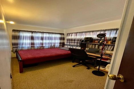 Photo of property in 3 Martin Harvey Street, Levin, 5510