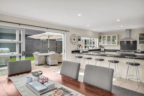 Photo of property in 9 Majestic Way, Kelvin Grove, Palmerston North, 4414