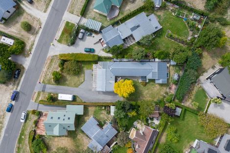 Photo of property in 35 Beech Street, Wanaka, 9305