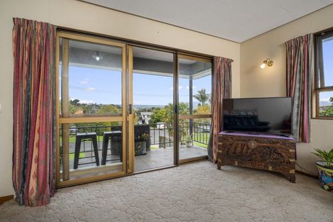 Photo of property in 2 Kowai Grove, Omokoroa, 3114