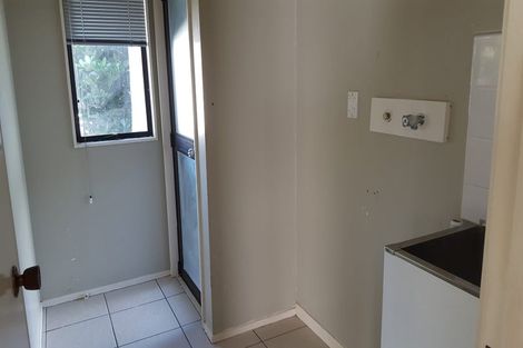Photo of property in 6 Rhine Place, Weymouth, Auckland, 2103