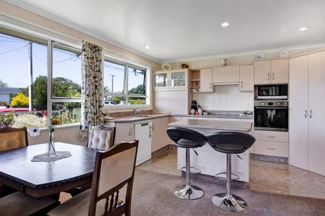 Photo of property in 132 Fairfield Road, Hawera, 4610
