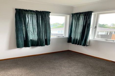 Photo of property in 32a Toru Street, Te Atatu Peninsula, Auckland, 0610
