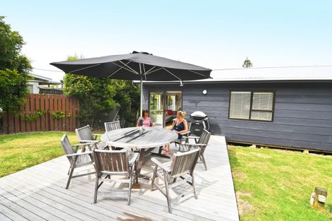 Photo of property in 3 Kendale Drive, Leigh, 0985