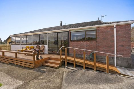 Photo of property in 12 Dunn Street, Egmont Village, 4372