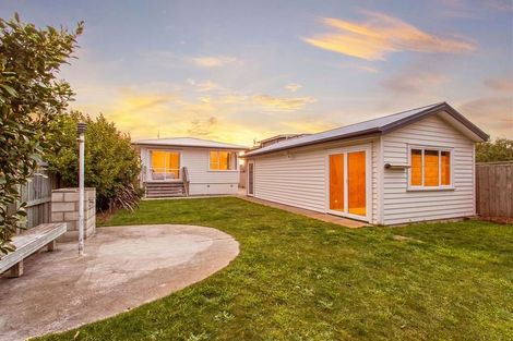 Photo of property in 389 Estuary Road, South New Brighton, Christchurch, 8062