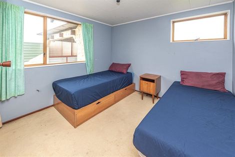 Photo of property in 53 Hinau Street, Castlecliff, Whanganui, 4501