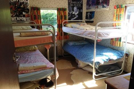 Photo of property in 35 Cedar Drive, Kelvin Heights, Queenstown, 9300