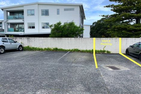 Photo of property in 4/773 Beach Road, Browns Bay, Auckland, 0630