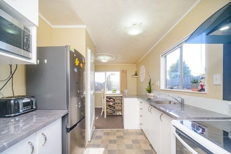 Photo of property in 17 Cargill Grove, Kelvin Grove, Palmerston North, 4414