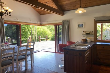 Photo of property in 19 Haile Lane, Pohara, Takaka, 7183