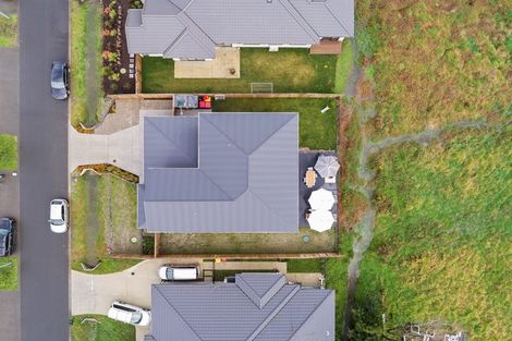 Photo of property in 8 Te Roera Place, Riverhead, 0820