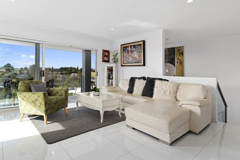 Photo of property in 26 Valley View, Bethlehem, Tauranga, 3110