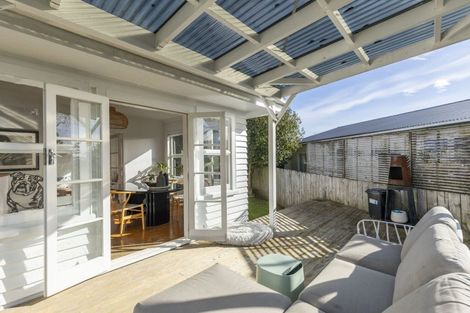 Photo of property in 56a Woodleigh Street, Frankleigh Park, New Plymouth, 4310