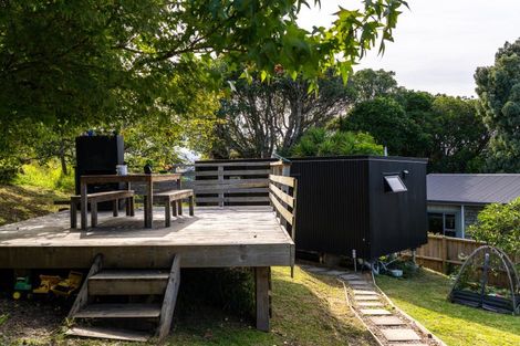 Photo of property in 32 Government Road, Raglan, 3225