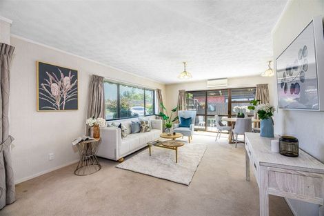 Photo of property in 4/39 Swanson Road, Henderson, Auckland, 0610
