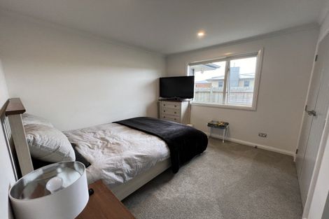 Photo of property in 89 Johnstone Drive, Fitzherbert, Palmerston North, 4410