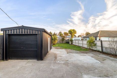Photo of property in 127 Bowhill Road, New Brighton, Christchurch, 8083