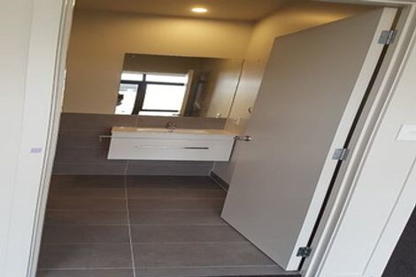 Photo of property in 11 Leadership Crescent, Papakura, 2110