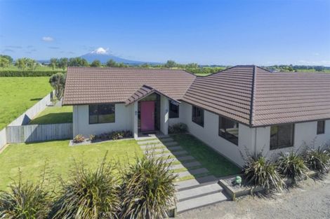 Photo of property in 96 Whenuku Road, Normanby, Hawera, 4675