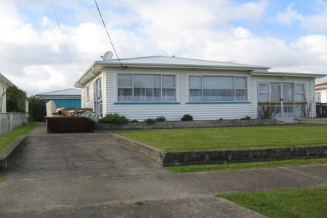 Photo of property in 17 Churchill Avenue, Feilding, 4702